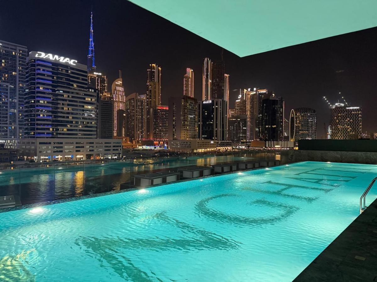 Elegant & Luxury 2Br Apartment Burj And Canal View Sabkhah Exterior photo